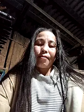 me-cute online show from 11-20-25, 01:01