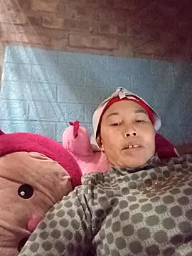 me-cute online show from 11-23-25, 01:32