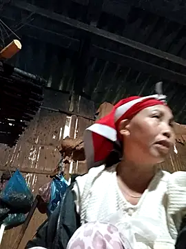 me-cute online show from 10-29-25, 11:25