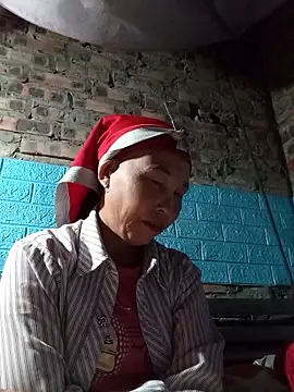 me-cute online show from 11-29-25, 01:22