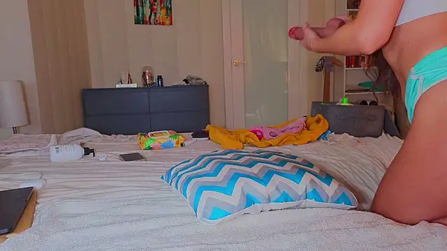 Snapshot of hotgirlzal chatting on 02-10-26, 07:18 hotgirlzal online show from 02-10-26, 07:18