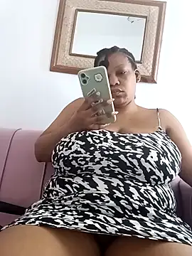 HappygalTheQueen online show from 04-21-26, 07:59