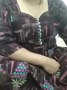 payal 261072  online show from 04-04-26, 03:46