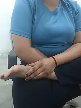 payal 261072  online show from 02-26-26, 04:23