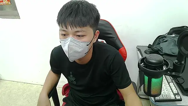 zhu000000 online show from 11-11-25, 07:14