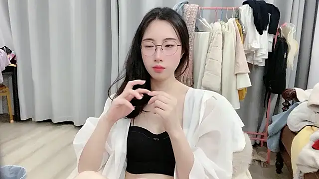 Freya7777 online show from 11-16-25, 04:12