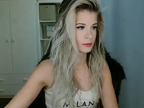 KristineGlow online show from 12-01-25, 08:04