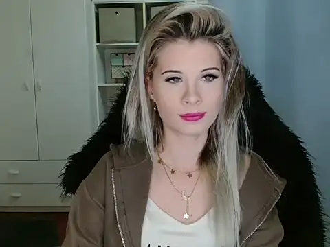 KristineGlow online show from 11-05-25, 07:11