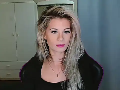 KristineGlow online show from 11-27-25, 07:42