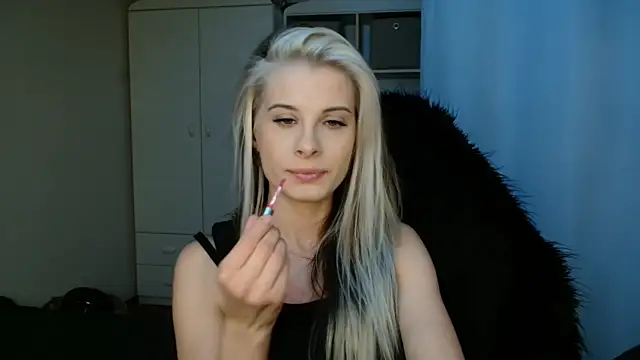 KristineGlow online show from 07-09-26, 02:16