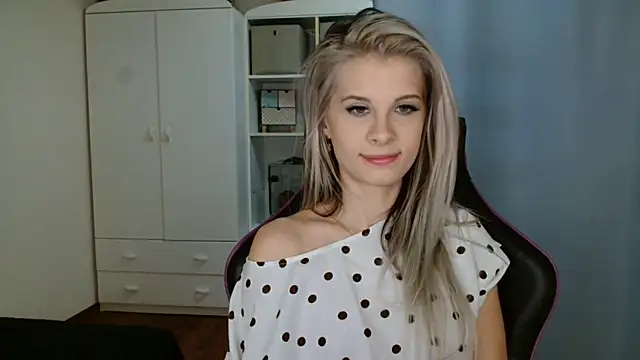 KristineGlow online show from 03-27-26, 07:17