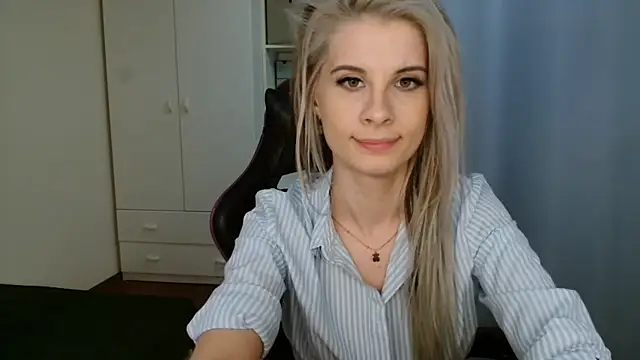 KristineGlow online show from 05-27-26, 06:26