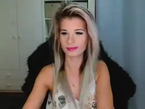 KristineGlow online show from 12-02-25, 07:21