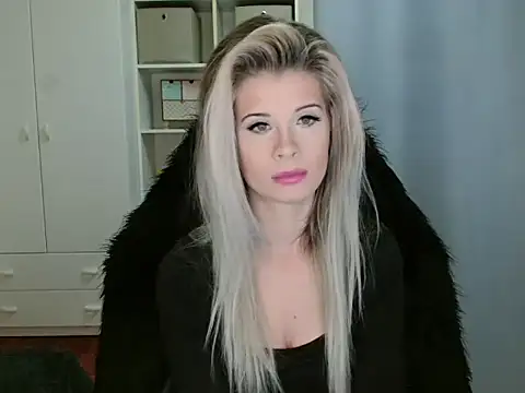 KristineGlow online show from 11-21-25, 07:07