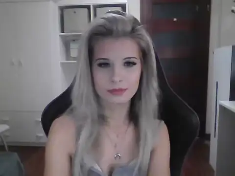 KristineGlow online show from 10-06-25, 07:09