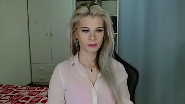 KristineGlow online show from 02-10-26, 07:18