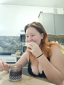 MiaKissy online show from 09-16-25, 05:19