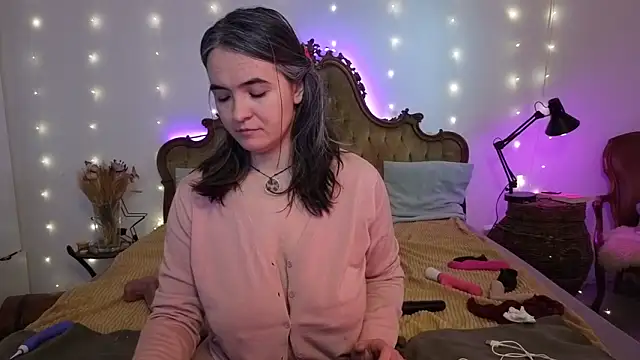 Snapshot of SilkenSin chatting on 03-23-26, 08:14 SilkenSin online show from 03-23-26, 08:14