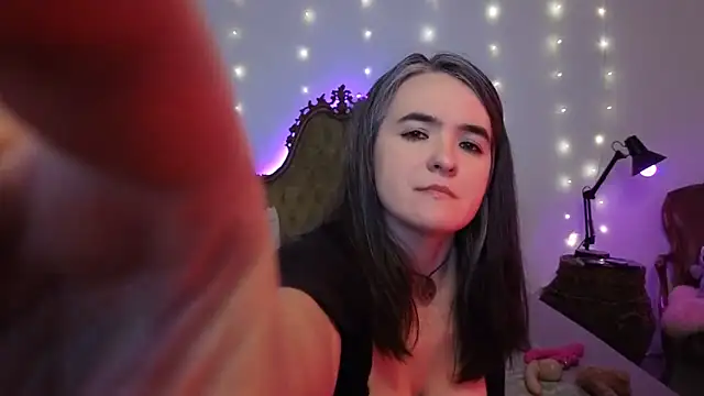 Snapshot of SilkenSin chatting on 03-29-26, 10:17 SilkenSin online show from 03-29-26, 10:17