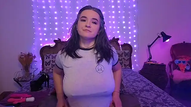 Snapshot of SilkenSin chatting on 04-11-26, 04:53 SilkenSin online show from 04-11-26, 04:53