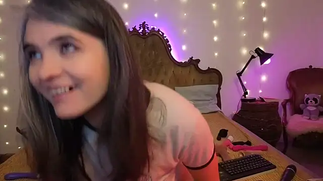 Snapshot of SilkenSin chatting on 03-16-26, 08:07 SilkenSin online show from 03-16-26, 08:07