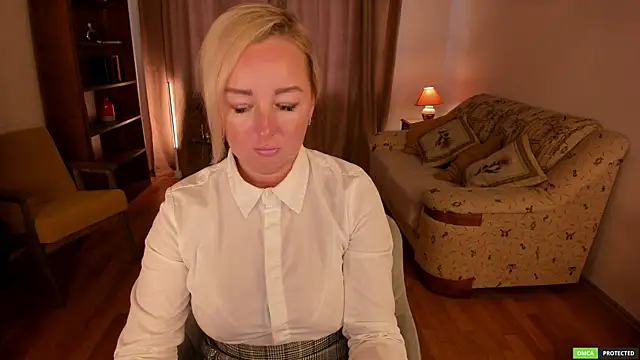 sexmom8 online show from 06-15-26, 10:37