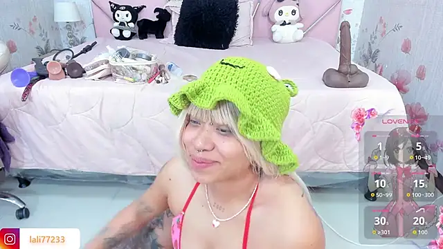 SafiroAgataaa online show from 05-14-26, 02:41