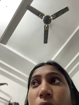 Snapshot of HeerStd chatting on 02-04-26, 06:19 HeerStd online show from 02-04-26, 06:19