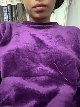 Snapshot of HeerStd chatting on 12-14-25, 03:35 HeerStd online show from 12-14-25, 03:35