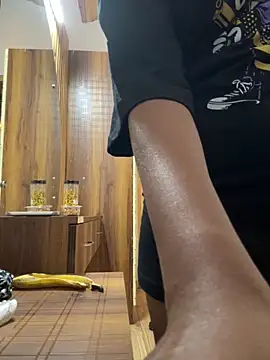 HeerStd online show from 04-12-26, 01:47