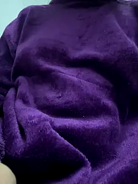 Snapshot of HeerStd chatting on 12-19-25, 06:05 HeerStd online show from 12-19-25, 06:05