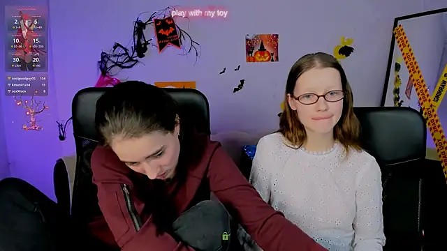 Snapshot of daisy_baby1 chatting on 10-26-25, 02:45 daisy baby1 online show from 10-26-25, 02:45