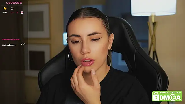 KateCarrey online show from 10-13-25, 07:32