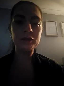 KissMeKylie online show from 10-03-25, 08:43