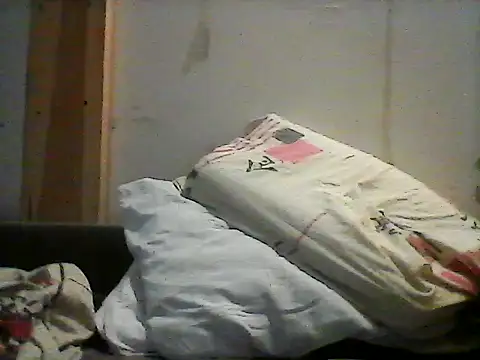 Snapshot of Milana38 chatting on 06-07-26, 07:08 Milana38 online show from 06-07-26, 07:08