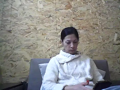 Snapshot of Milana38 chatting on 10-23-25, 09:41 Milana38 online show from 10-23-25, 09:41