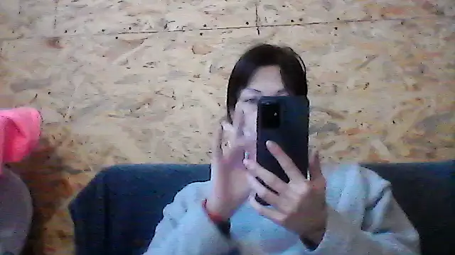 Milana38 online show from 12-19-25, 10:28