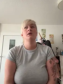 Rozendefotz online show from 02-19-26, 03:09