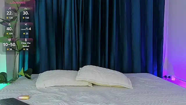 Jack Noir online show from 10-27-25, 02:18