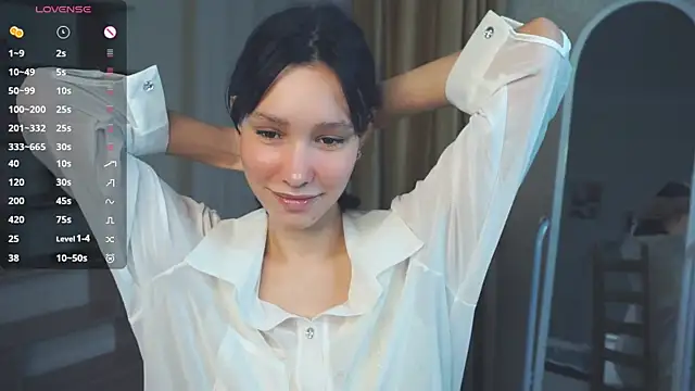 Snapshot of IrenePlamer chatting on 09-22-25, 07:42 IrenePlamer online show from 09-22-25, 07:42