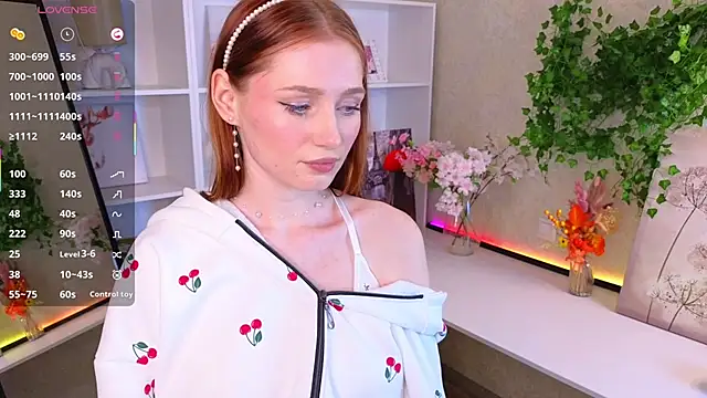 Snapshot of KathrinTith chatting on 12-03-25, 10:58 KathrinTith online show from 12-03-25, 10:58