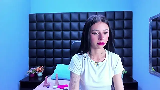 Dulce Miaa  online show from 02-25-26, 05:46