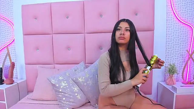 DaisySnugs1 online show from 11-04-25, 11:58