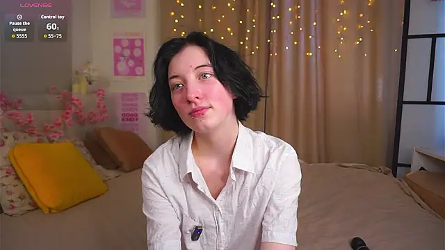 JuanaFriesz online show from 03-07-26, 09:37