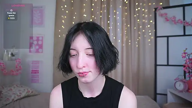 JuanaFriesz online show from 04-05-26, 09:05