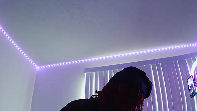 Snapshot of risktakinndolo chatting on 09-25-25, 05:30 risktakinndolo online show from 09-25-25, 05:30