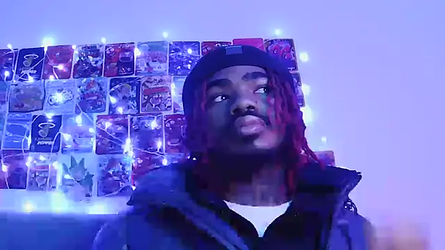 Snapshot of risktakinndolo chatting on 11-15-25, 01:53 risktakinndolo online show from 11-15-25, 01:53