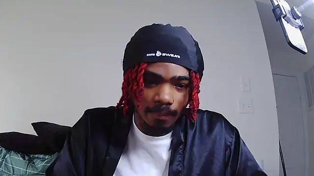 Snapshot of risktakinndolo chatting on 09-28-25, 02:57 risktakinndolo online show from 09-28-25, 02:57