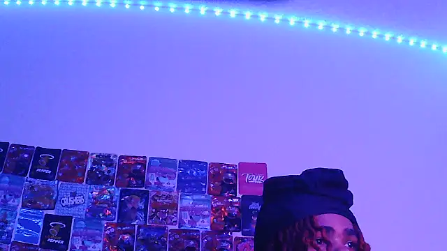 Snapshot of risktakinndolo chatting on 09-27-25, 12:28 risktakinndolo online show from 09-27-25, 12:28