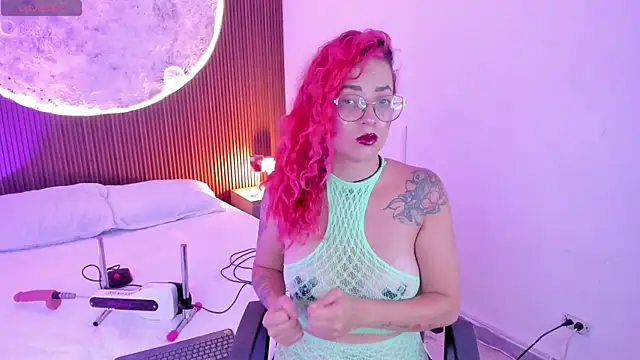 RoxanneStorm  online show from 07-05-26, 04:41